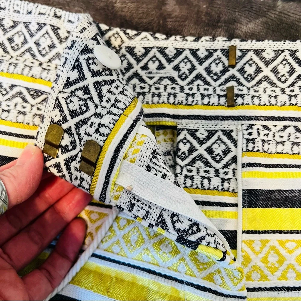 LOFT Boho Shorts Tassel Tie Waist Yellow Gold Gray Size 8 Tapestry The Riviera - Picture 2 of 8